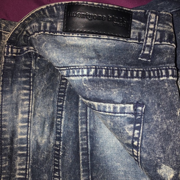 Woman Skinny Jeans - Picture 5 of 6